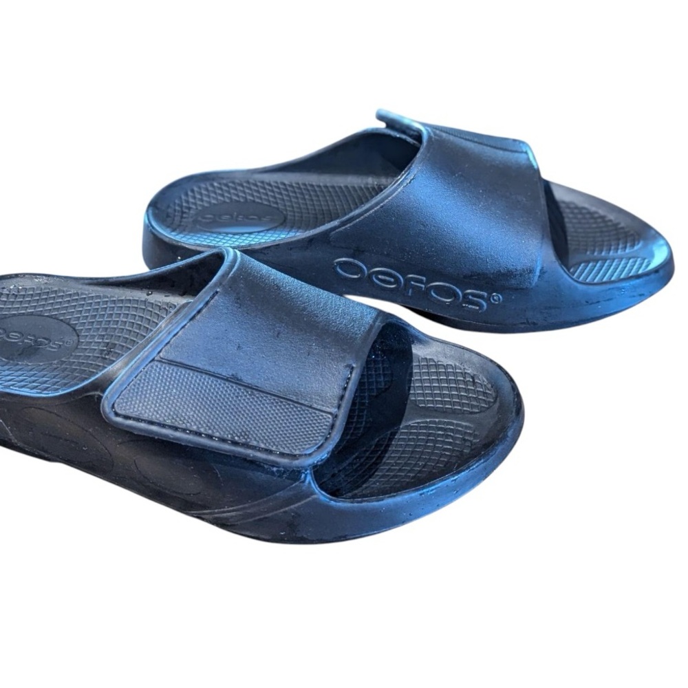 OOFOS Sandals - Picture 2 of 3